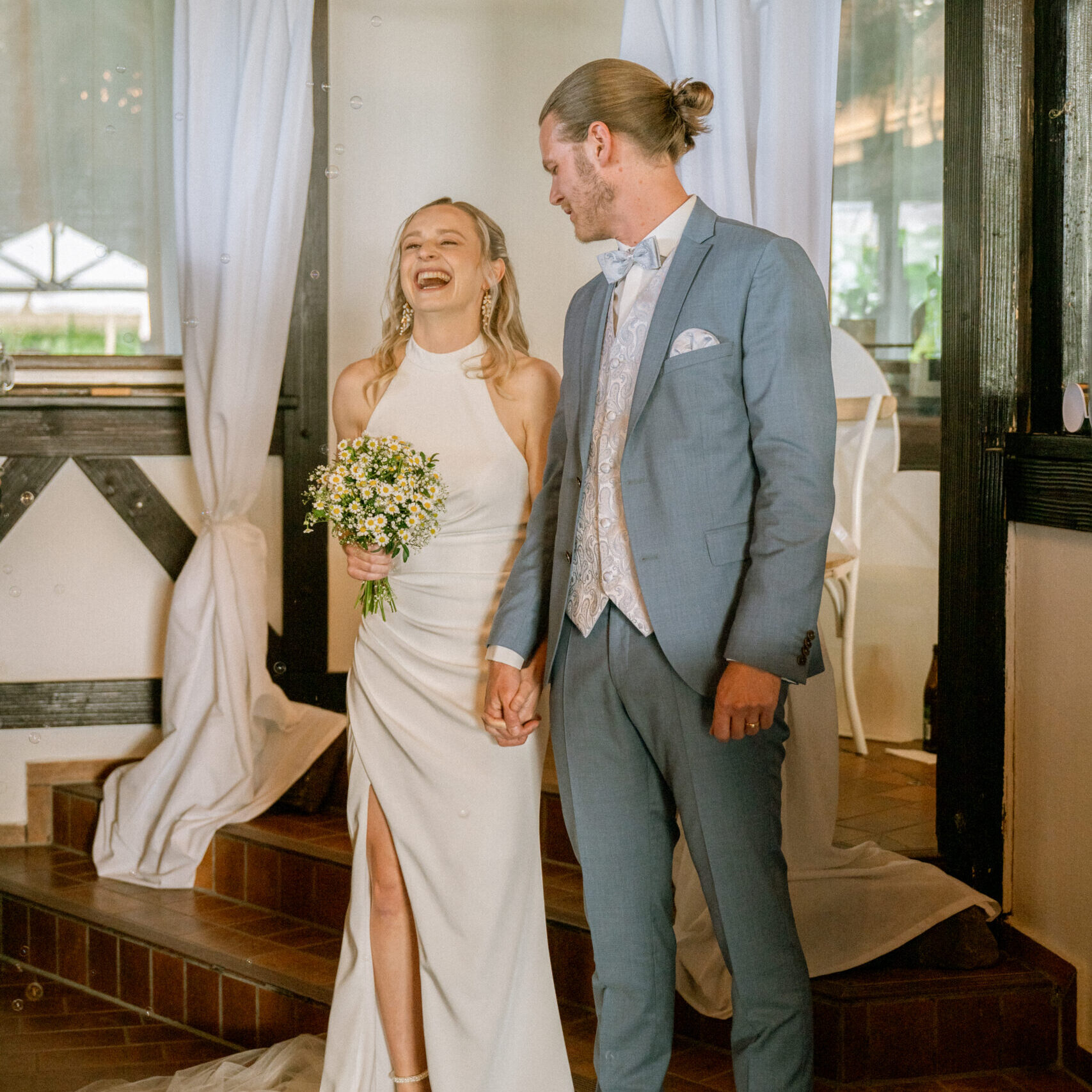 Hochzeitspaar während der freien Trauung von Jutta Mesch